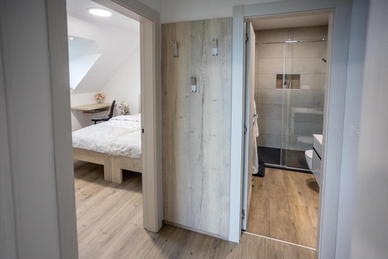 Apartmaji Pr Smolet Škofja Loka Dış mekan fotoğraf