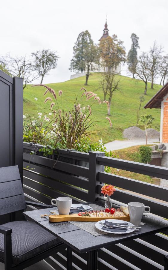 Apartmaji Pr Smolet Škofja Loka Dış mekan fotoğraf